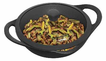 FUTURA CAST IRON PAN W G\LID & SPOUT